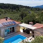 Villa Ivona By Guide