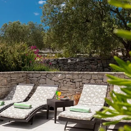 Ivona By Guide Villa Vela Luka