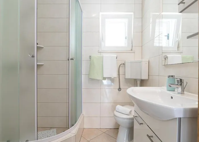 Ivona By Guide Villa